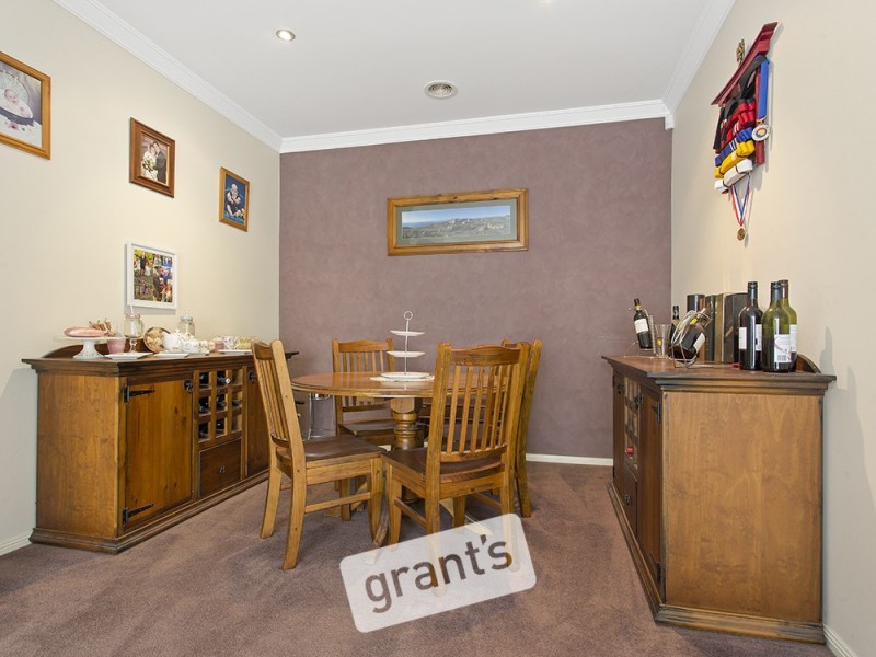 4 McAuley Avenue, Pakenham VIC 3810