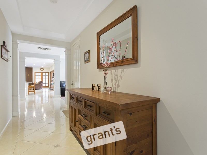 4 McAuley Avenue, Pakenham VIC 3810