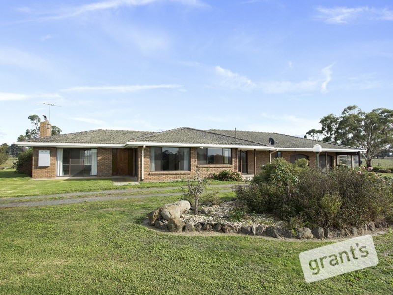 215 McCraws Road, Nar Nar Goon VIC 3812