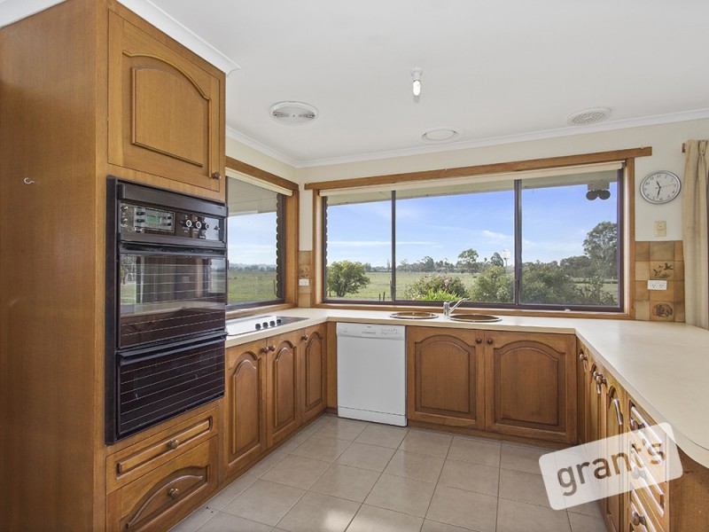 215 McCraws Road, Nar Nar Goon VIC 3812