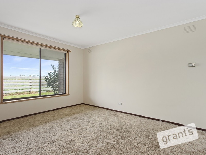 215 McCraws Road, Nar Nar Goon VIC 3812