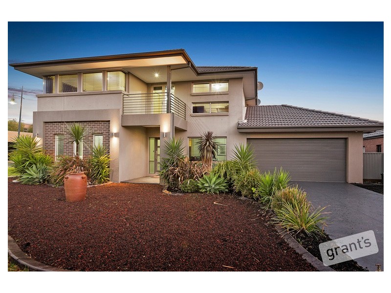 6 Bittern Link, Pakenham VIC 3810