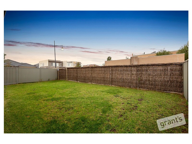 6 Bittern Link, Pakenham VIC 3810