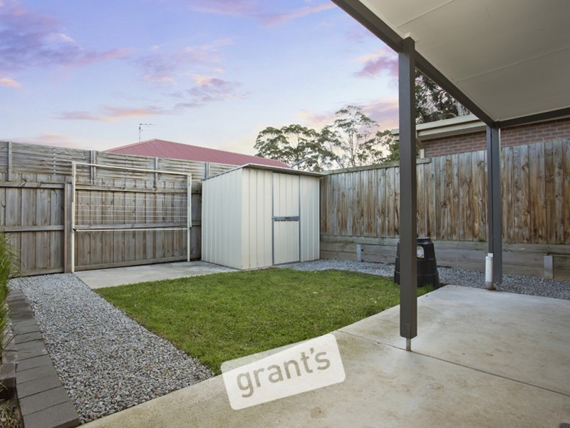 2/12 Abeckett Road, Bunyip VIC 3815