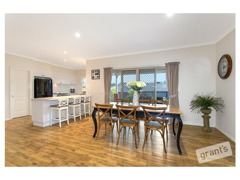 25 Windermere Boulevard, Pakenham VIC 3810