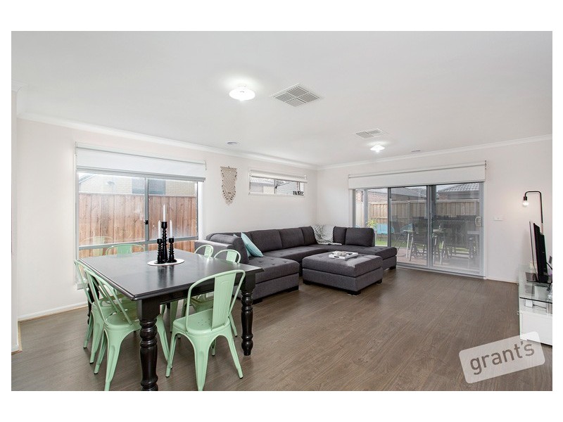 14 Egerton Street, Officer VIC 3809