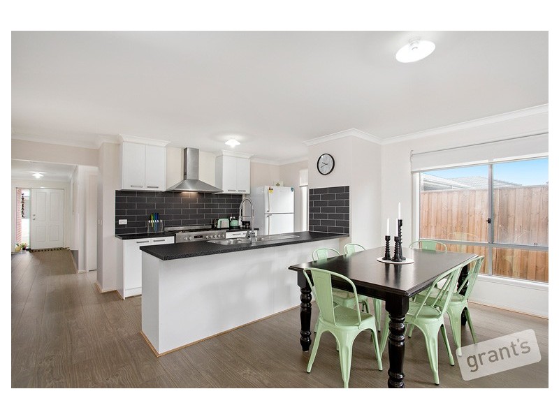 14 Egerton Street, Officer VIC 3809