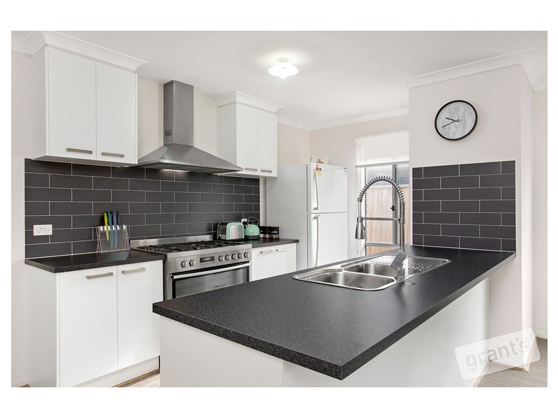 14 Egerton Street, Officer VIC 3809