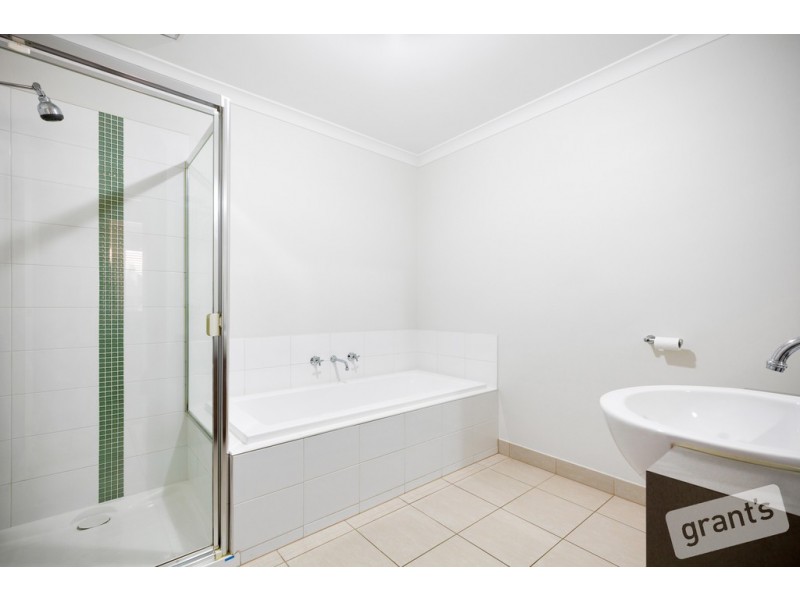 86 Henry Road, Pakenham VIC 3810