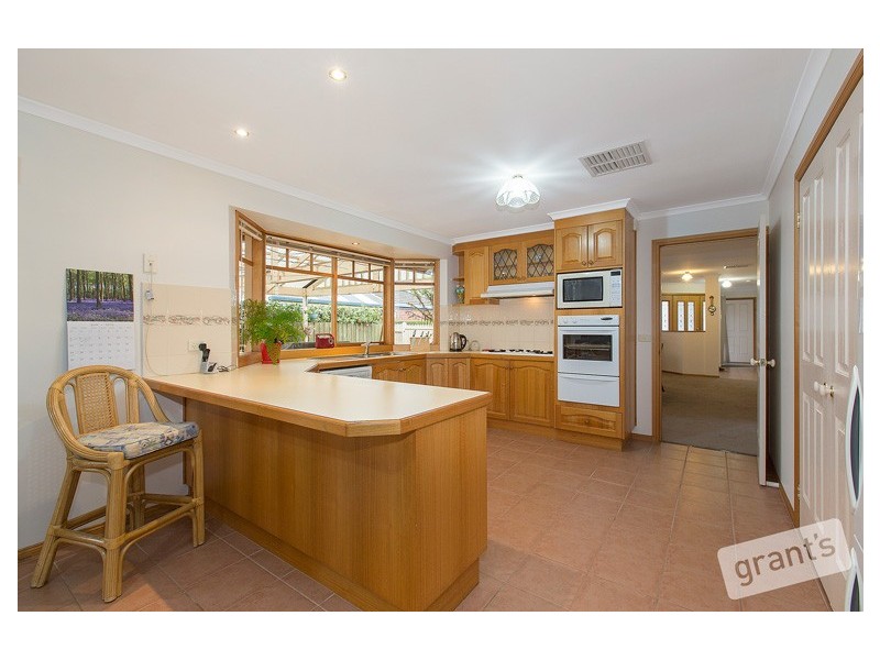 10 Thornley Drive, Berwick VIC 3806