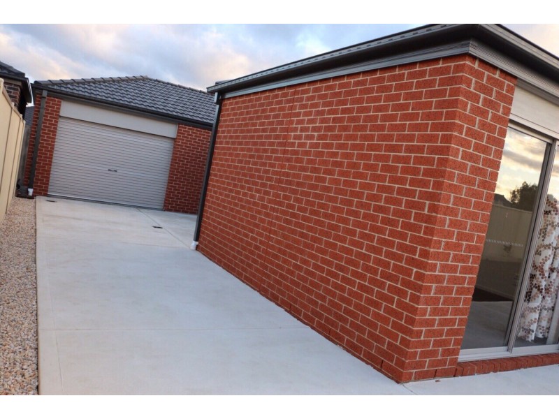 44 Salvia Avenue, Pakenham VIC 3810