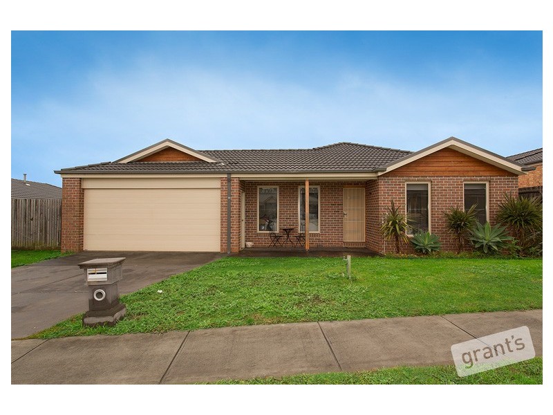 32 Summerhill Boulevard, Drouin VIC 3818