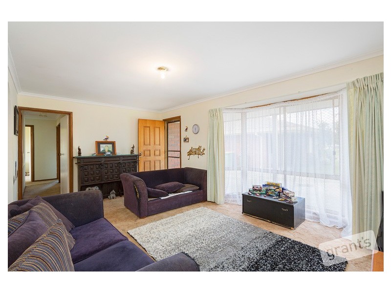 Unit 1, 2 Racecourse Road, Nar Nar Goon VIC 3812