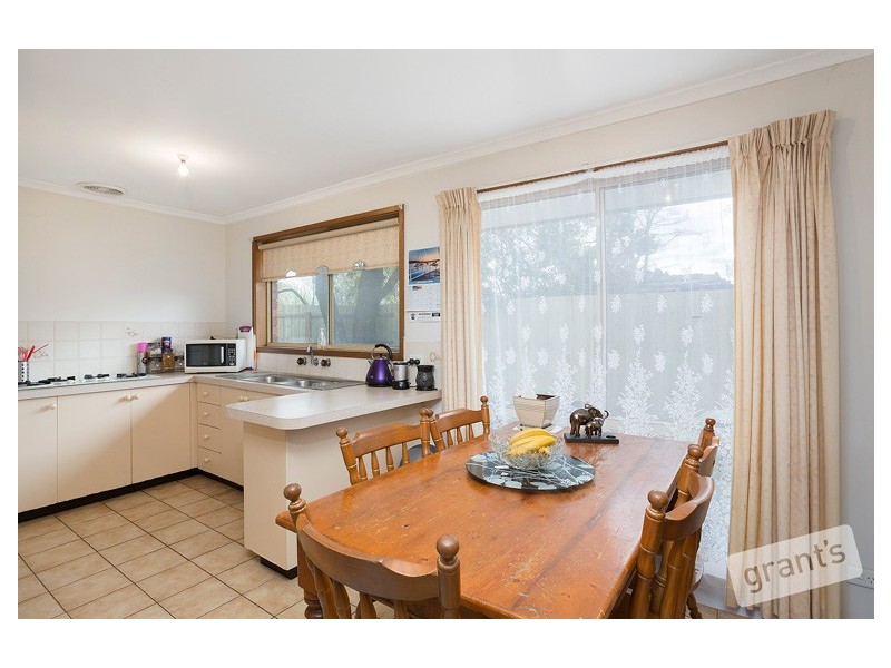 Unit 1, 2 Racecourse Road, Nar Nar Goon VIC 3812