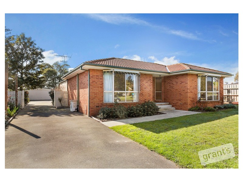 26 James Street, Lang Lang VIC 3984
