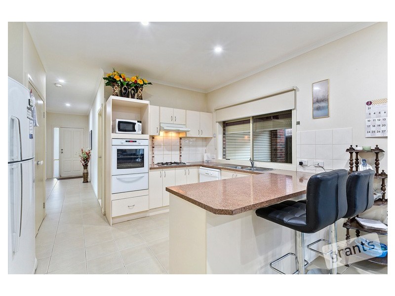 4 Pyrus Court, Pakenham VIC 3810