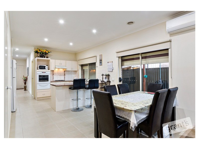 4 Pyrus Court, Pakenham VIC 3810