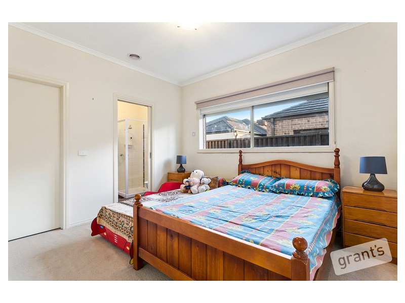 4 Pyrus Court, Pakenham VIC 3810