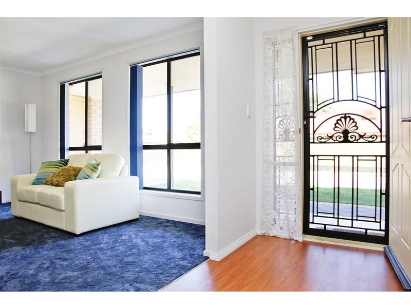 5 Gluford Court, Andrews Farm SA 5114