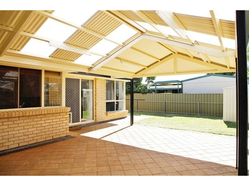 5 Gluford Court, Andrews Farm SA 5114