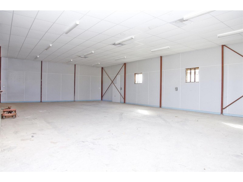 4 Bayer Road, Elizabeth South SA 5112