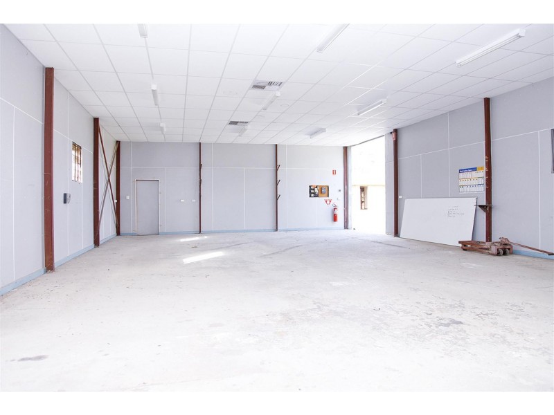 4 Bayer Road, Elizabeth South SA 5112