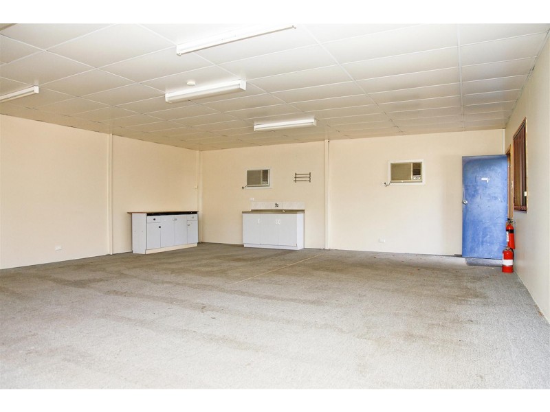 4 Bayer Road, Elizabeth South SA 5112