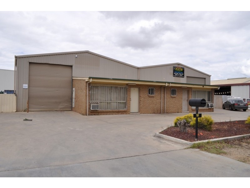 2,13 Pentland Rd, Salisbury South SA 5106