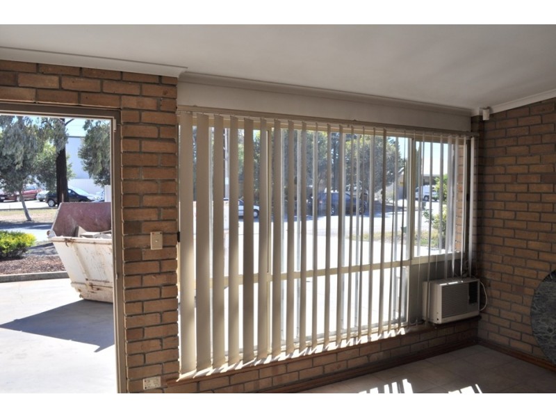 2,13 Pentland Rd, Salisbury South SA 5106