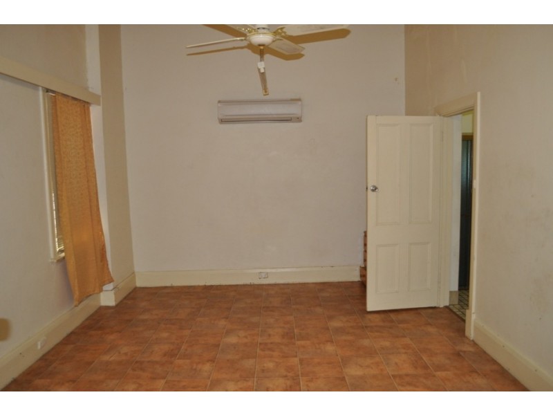 18 Commercial Rd, Salisbury SA 5108