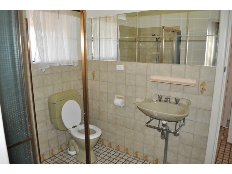 18 Commercial Rd, Salisbury SA 5108