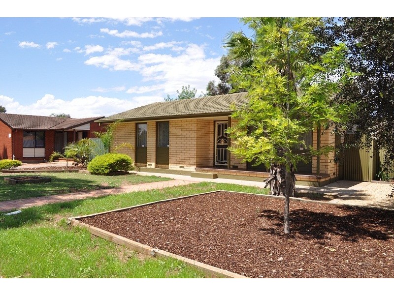 32 Alawoona Road, Munno Para SA 5115