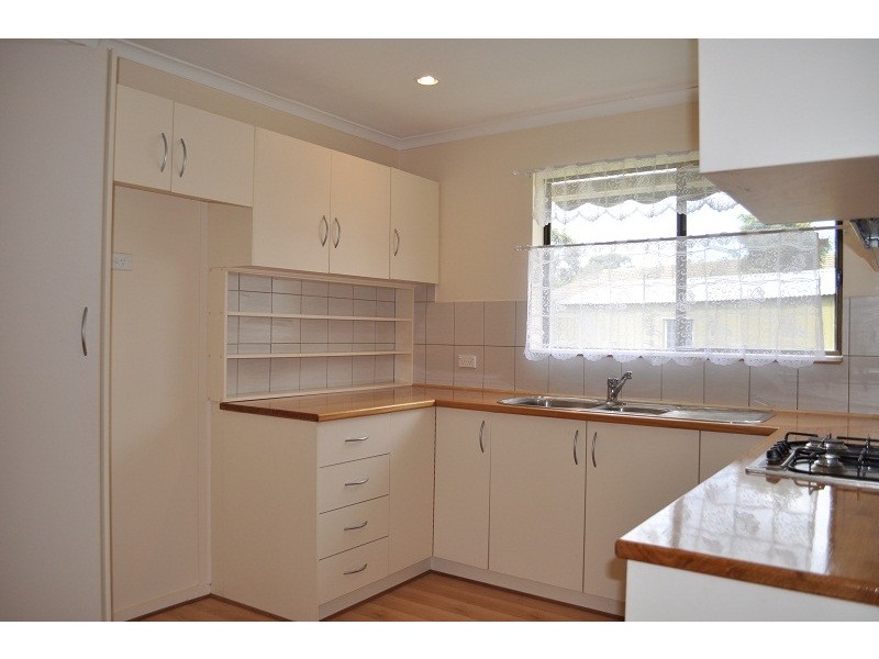 32 Alawoona Road, Munno Para SA 5115