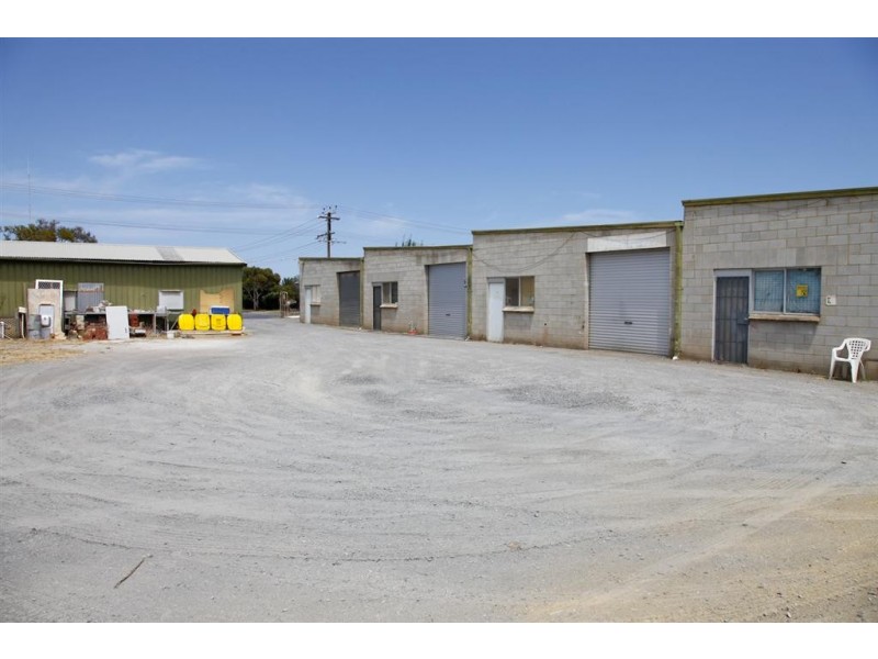 11 Bradpole Rd, Elizabeth West SA 5113