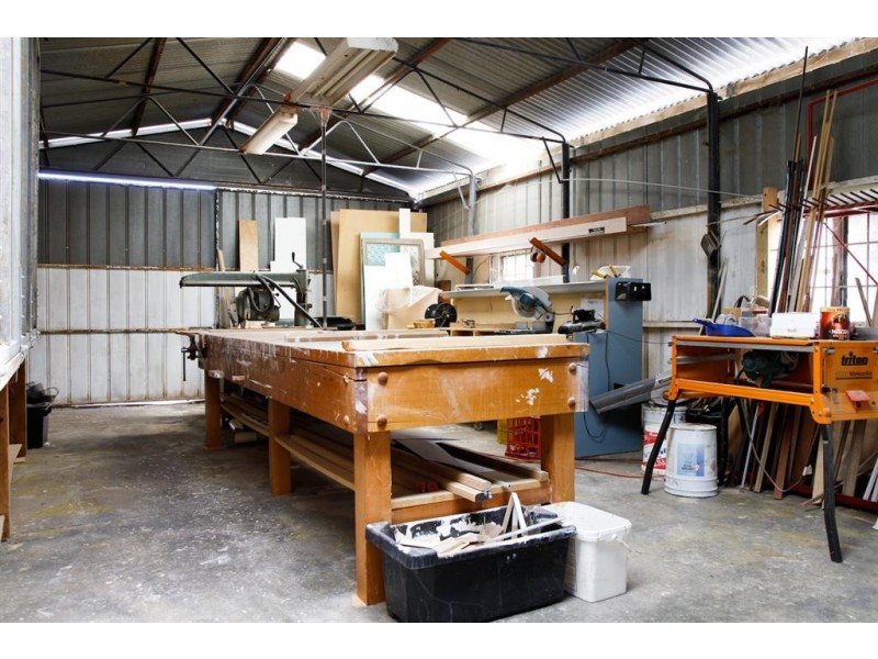 11 Bradpole Rd, Elizabeth West SA 5113