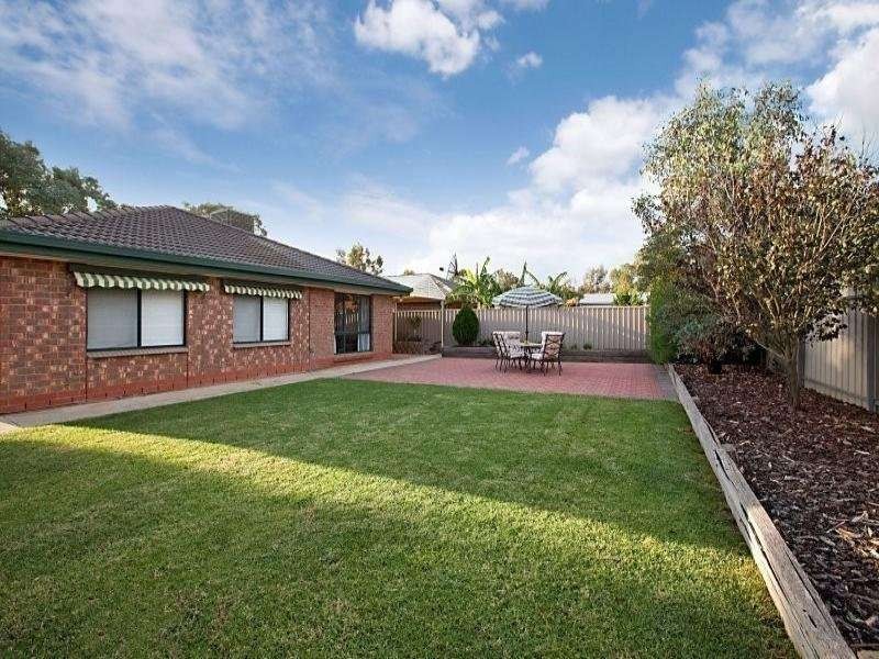 1 Riva Court, Paralowie SA 5108