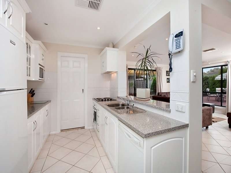 1 Riva Court, Paralowie SA 5108