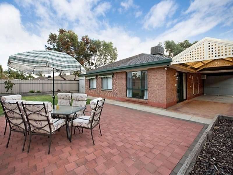 1 Riva Court, Paralowie SA 5108