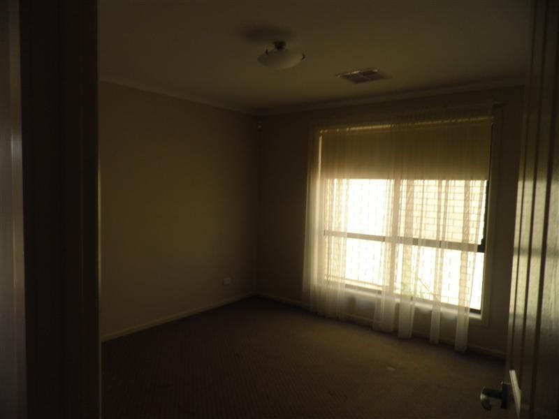 43 Chateau Ave, Andrews Farm SA 5114