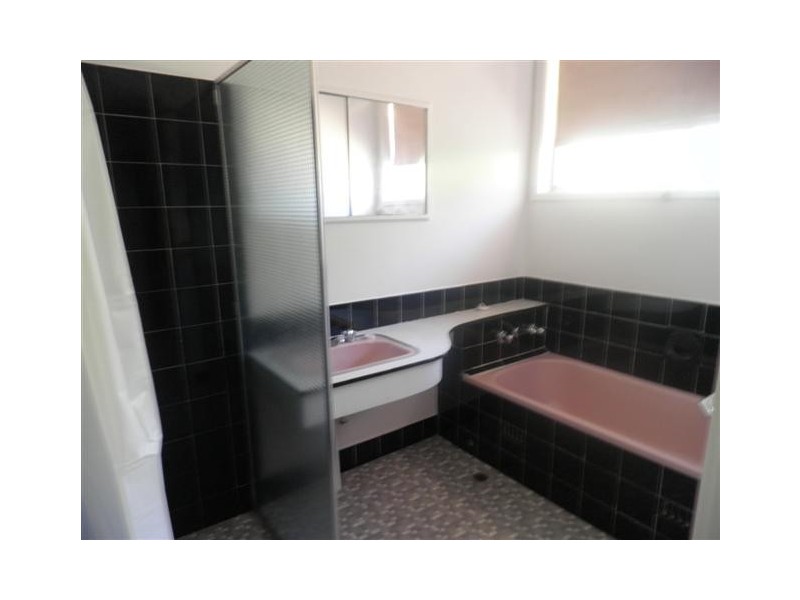 18 Cameron, Elizabeth Vale SA 5112