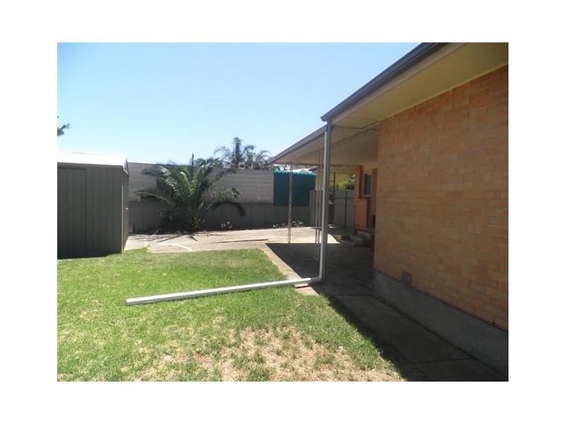 18 Cameron, Elizabeth Vale SA 5112