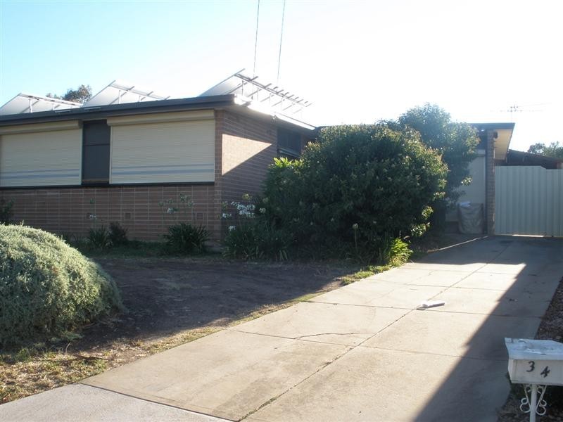 34 Sommerset Road, Para Hills SA 5096