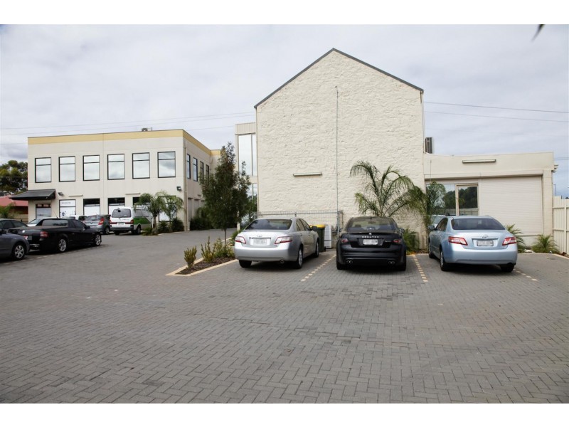 28B Anderson Walk, Smithfield SA 5114