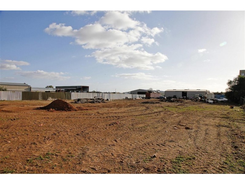 25-27 Heaslip Road, Burton SA 5110