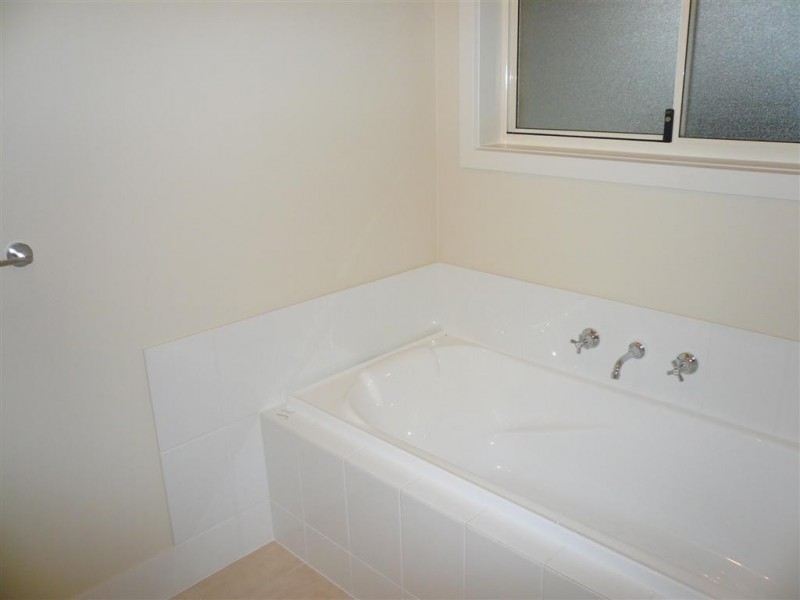 2 Tina court, Elizabeth Park SA 5113