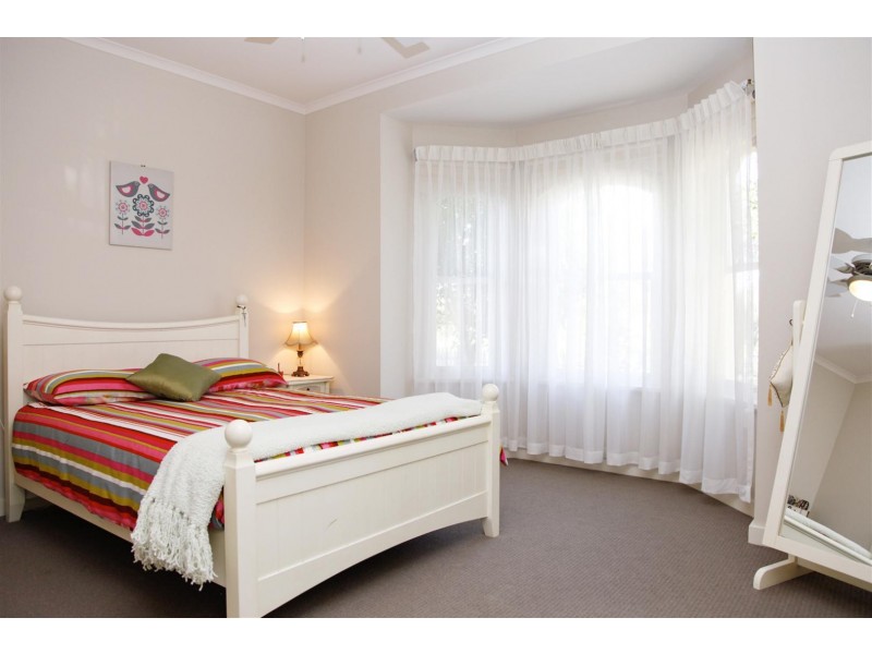 9 EVERGLADE STREET, Mawson Lakes SA 5095