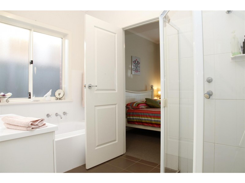 9 EVERGLADE STREET, Mawson Lakes SA 5095