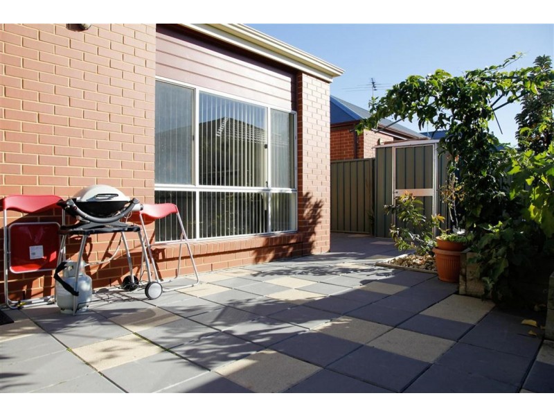 9 EVERGLADE STREET, Mawson Lakes SA 5095