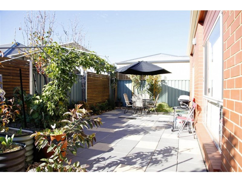 9 EVERGLADE STREET, Mawson Lakes SA 5095