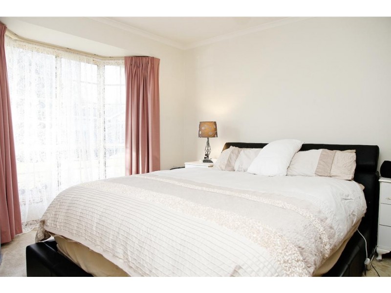 12 CHESTERFIELD WALK, Hillbank SA 5112